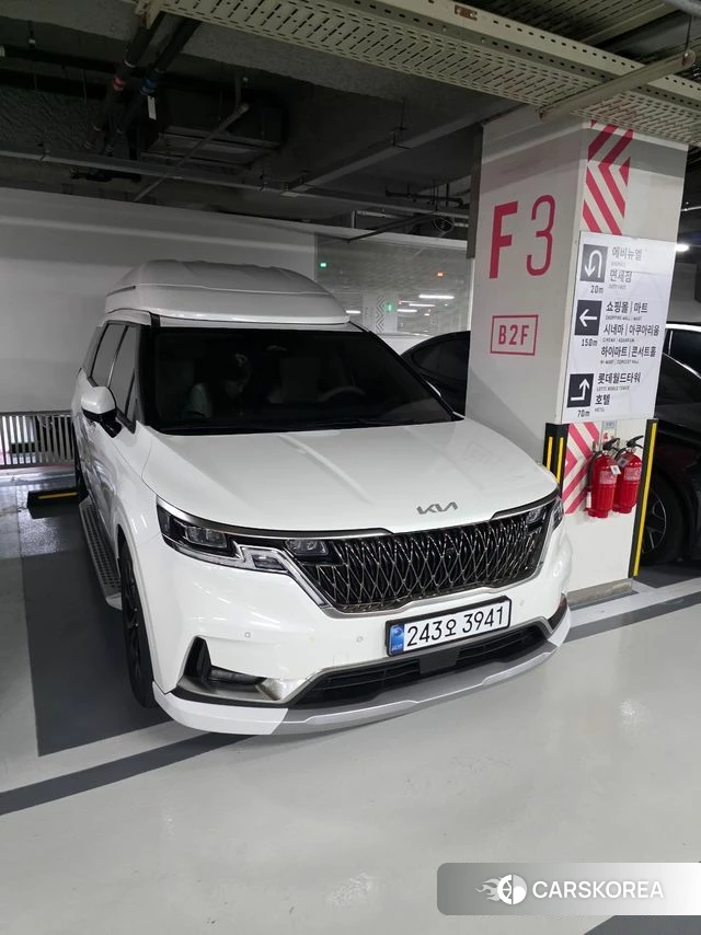 Kia Carnival 4th generation 2023 Белый из Кореи, фото 3