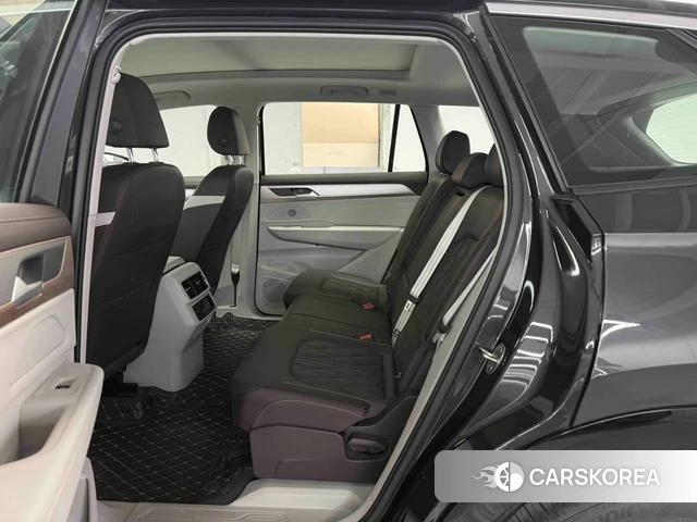 Volkswagen Tavendor 2023 Черный из Китая, фото 3
