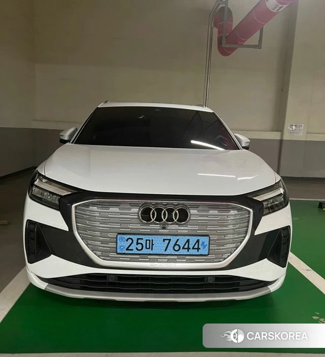 Audi Q4 e-Tron (F4) 2022 Белый из Кореи, фото 3