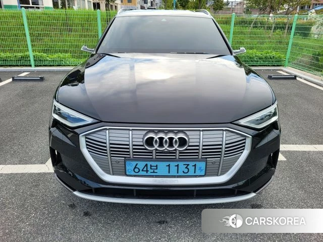 Audi e-Tron 2020 Черный из Кореи, фото 4