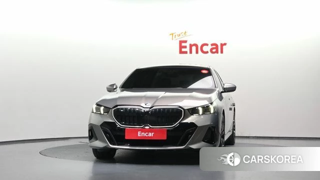BMW 5 Series (G60) id 5051918 из Кореи 23