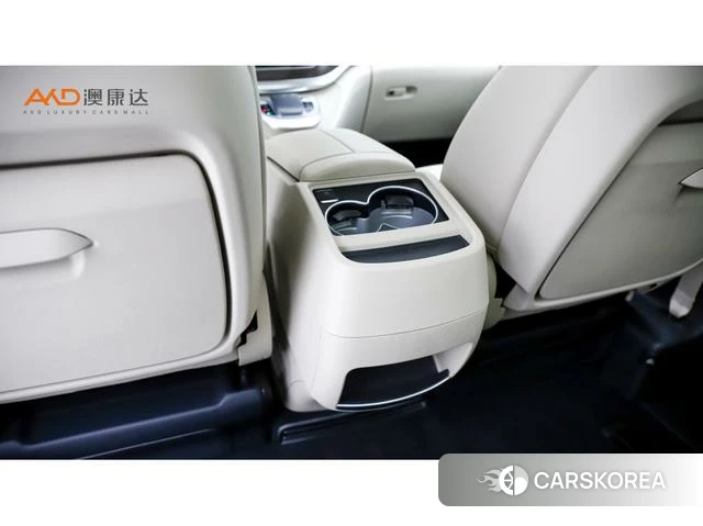 Mercedes-Benz V-Class 2022 Белый из Китая, фото 4