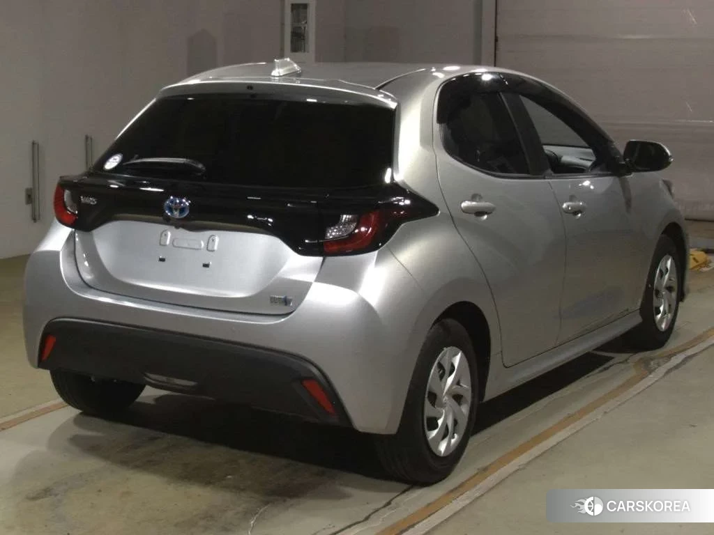 Toyota Yaris 2023 из Японии, фото 3