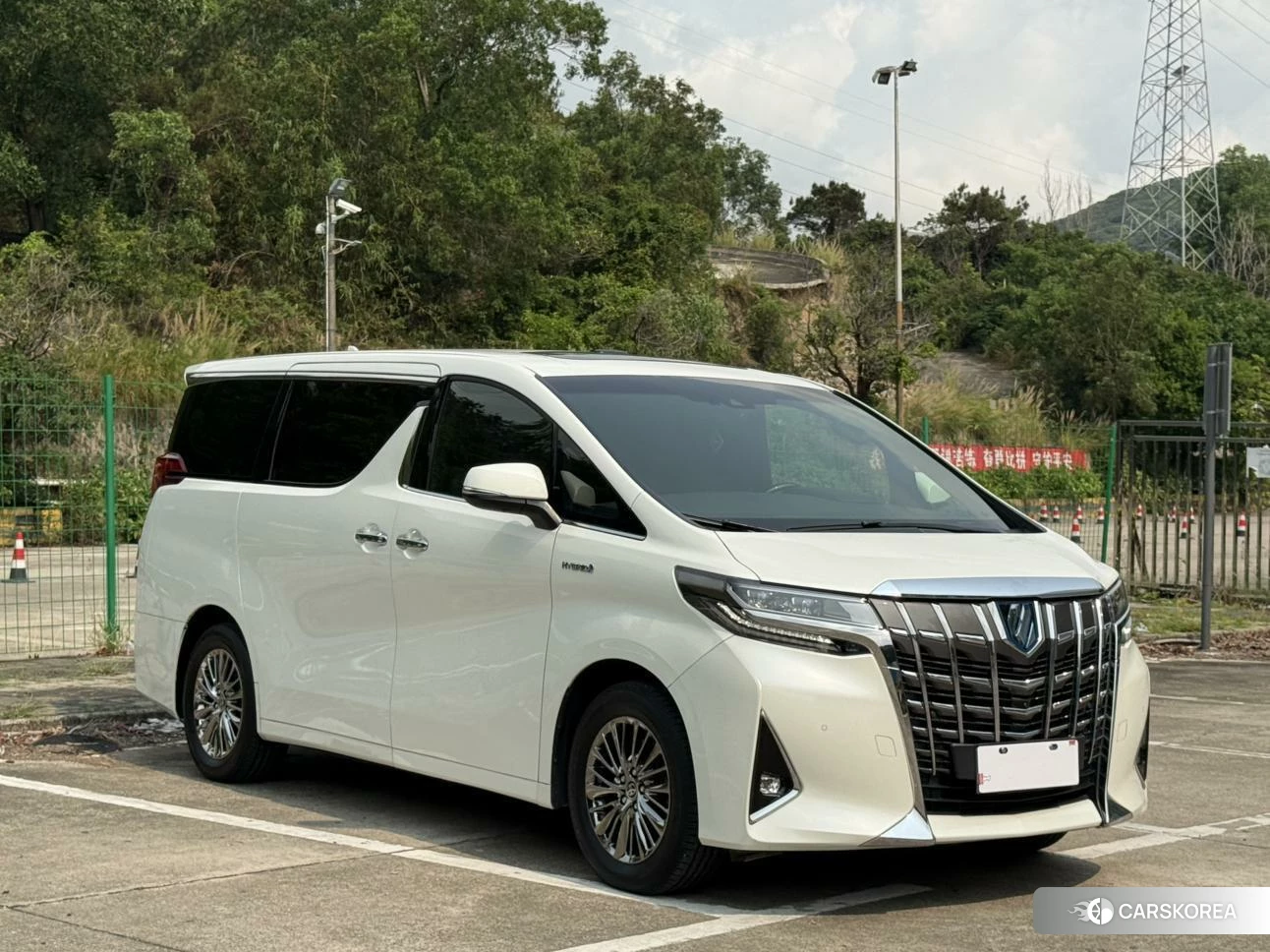 Toyota Alphard 2021 Белый из Китая, фото 5