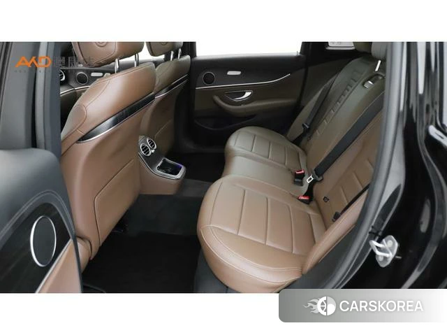 Mercedes-Benz E-Class 2022 Черный из Китая, фото 3