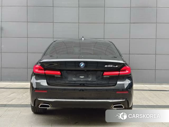 BMW 5 series PHEV 2022 Черный из Китая, фото 3