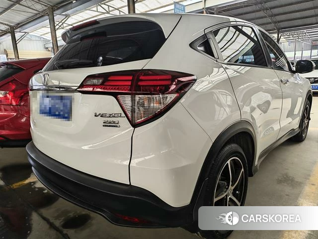 Honda Vezel 2021 Белый из Китая, фото 3