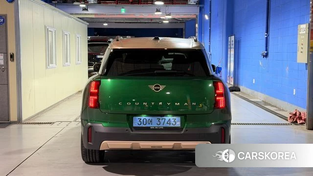 Mini Cooper Countryman Electric 3rd Generation 2025 Зеленый из Кореи, фото 3