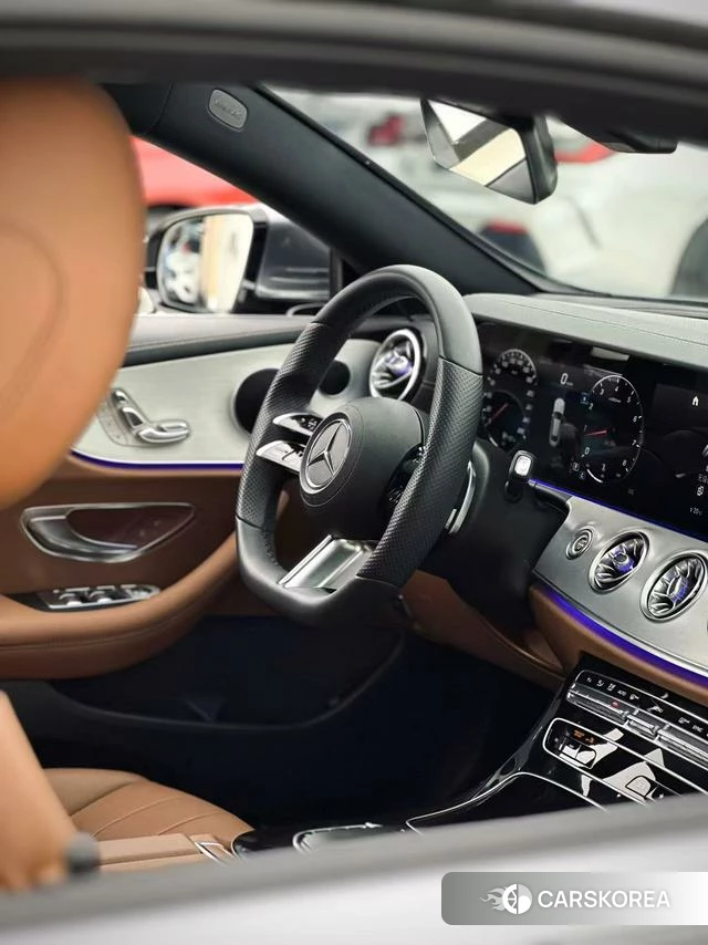 Mercedes-Benz E-Class 2022 Серебристо-серый из Китая, фото 3