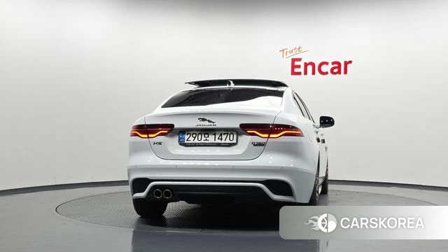 Jaguar XE id 4959425 из Кореи 23