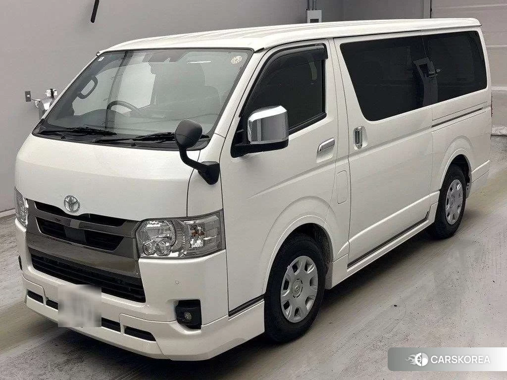 Toyota HiAce Van 2024 из Японии, фото 3