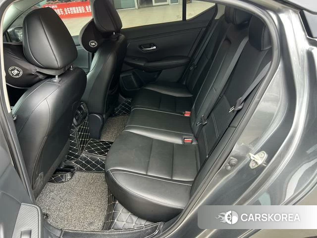 Nissan Sylphy 2021 Серебристо-серый из Китая, фото 3