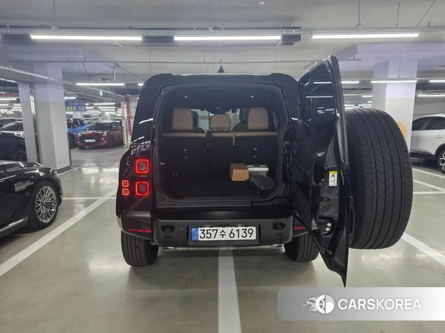 Land Rover Defender (L663) 2026 Черный из Кореи, фото 4