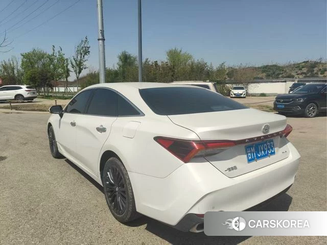 Toyota Avalon 2022 Белый из Китая, фото 3
