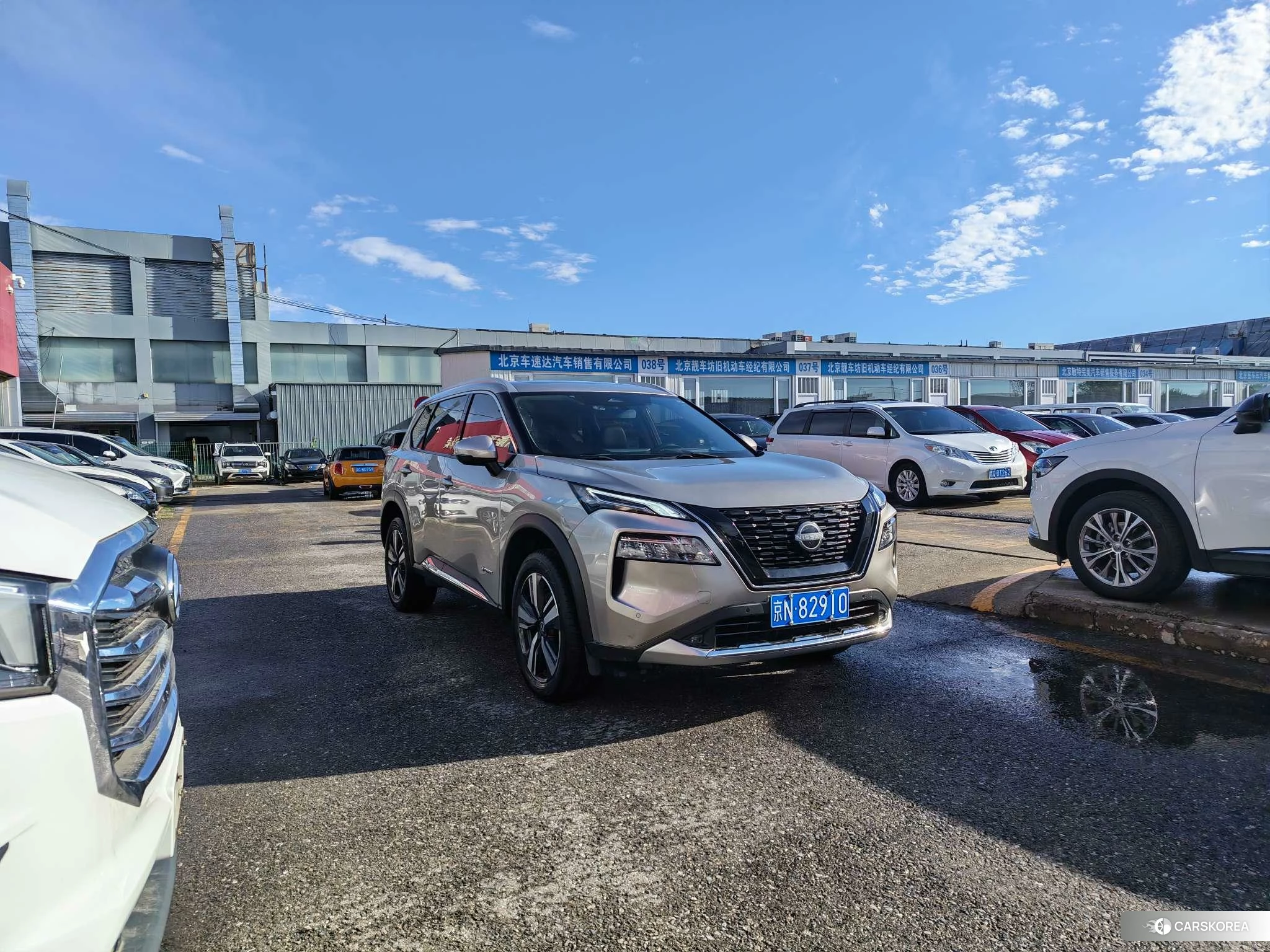 Nissan X-Trail 2023 Шампань из Китая, фото 4