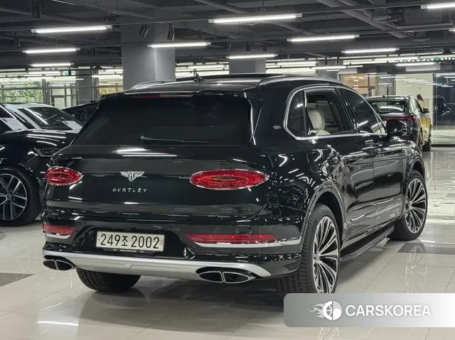 Bentley Bentayga id 3776096 из Кореи 12