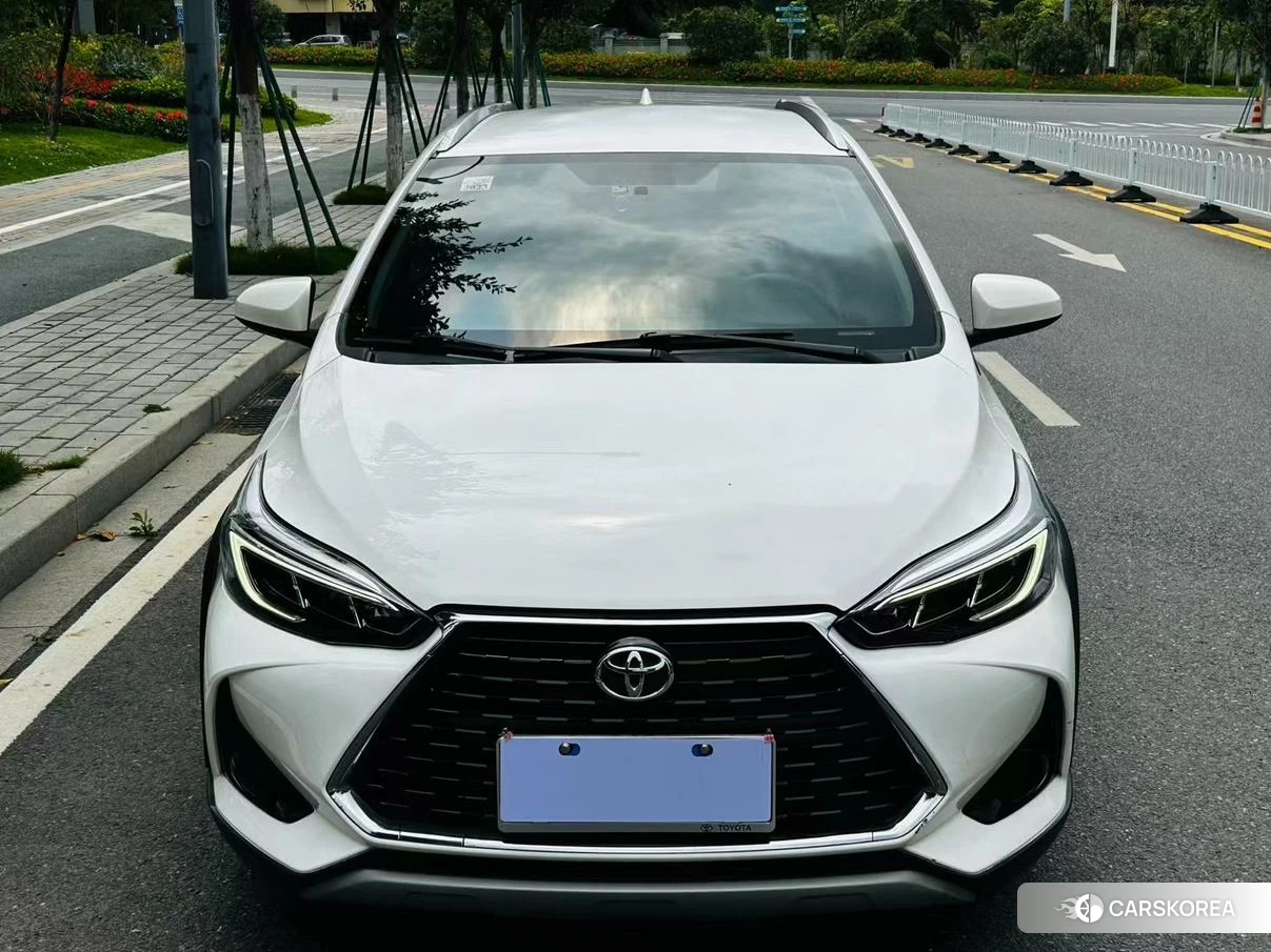 Toyota Yaris L 2021 Белый из Китая, фото 3