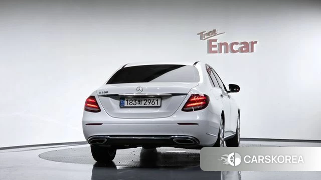 Mercedes-Benz E-Class W213 id 4953215 из Кореи 23