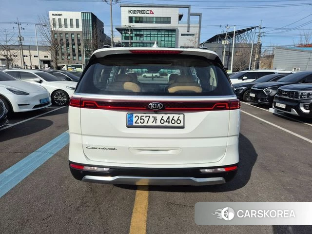 Kia Carnival 4th generation id 4705605 из Кореи 13