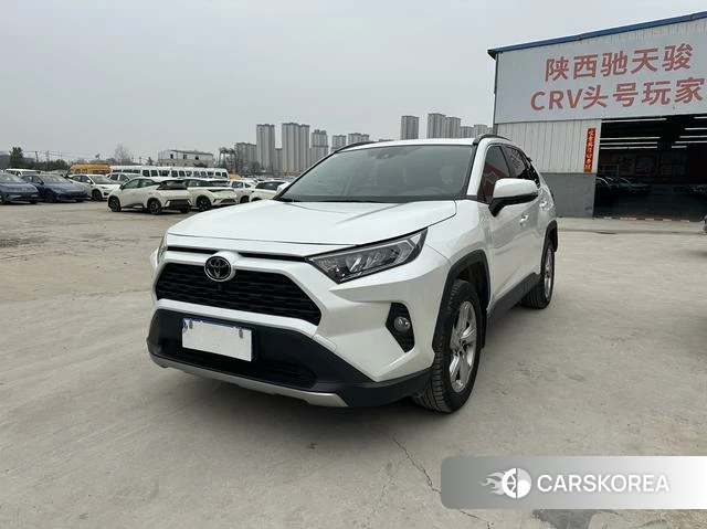 Toyota RAV4 2021 Белый из Китая, фото 3