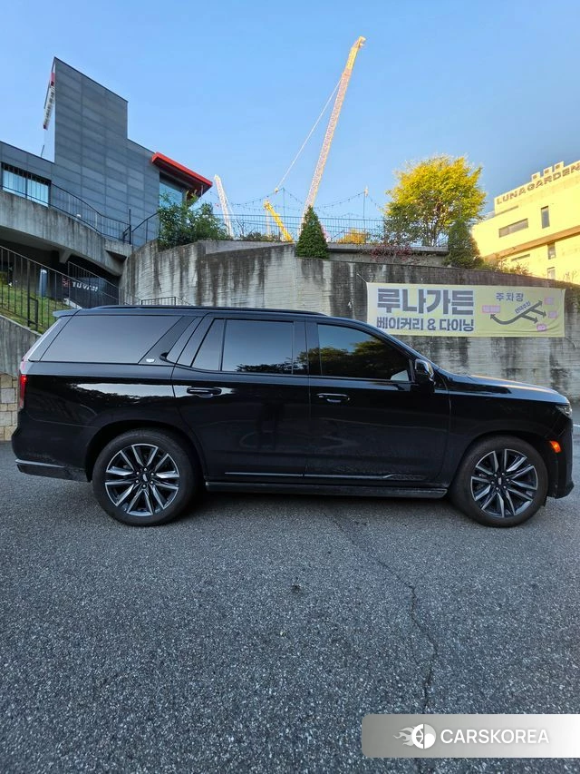 Cadillac Escalade 5th Generation 2023 Черный из Кореи, фото 3