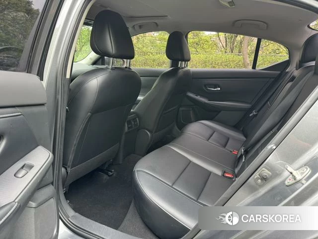 Nissan Sylphy 2021 Темно-серый из Китая, фото 4
