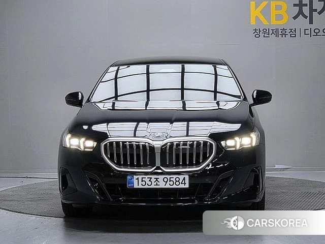 BMW 5 Series (G60) id 5015649 из Кореи 13