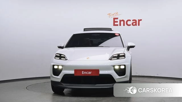Porsche Makan EV id 4279892 из Кореи 13