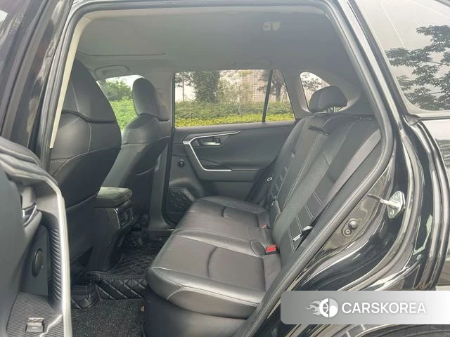 Toyota RAV4 2023 Черный из Китая, фото 3