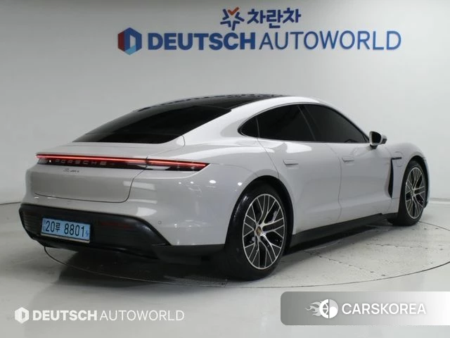 Porsche Taycan 2022 Серебристо-серый из Кореи, фото 5