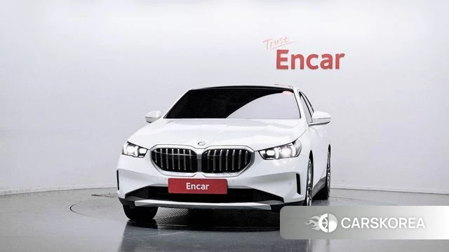 BMW 5 Series (G60) id 5026053 из Кореи 23
