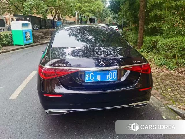 Mercedes-Benz S-Class 2024 Черный из Китая, фото 3