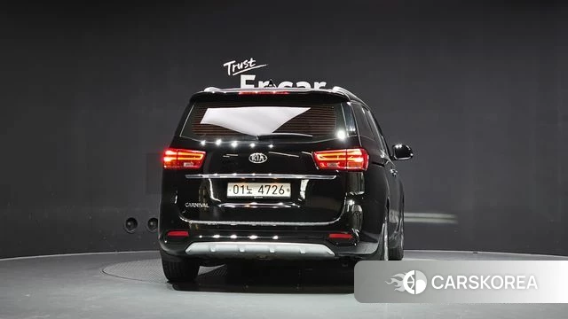Kia The New Carnival id 4998789 из Кореи 23