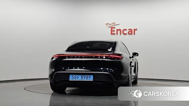 Porsche Taycan id 4697954 из Кореи 23