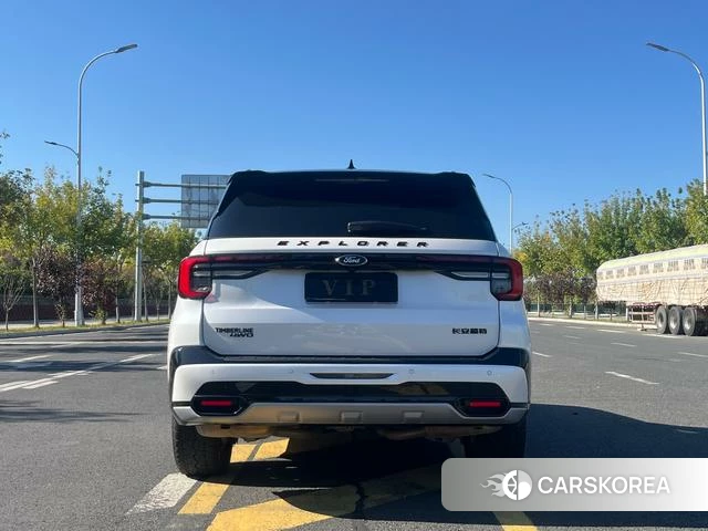 Ford Explorer 2025 Белый из Китая, фото 4