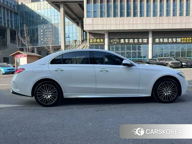 Mercedes-Benz C-class 2023 Белый из Китая, фото 3