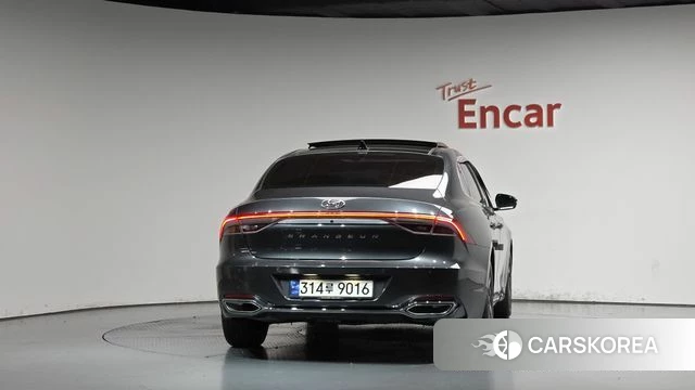 Hyundai The New Grandeur IG Hybrid id 5013076 из Кореи 23