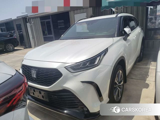 Toyota Crown 2025 Белый из Китая, фото 4