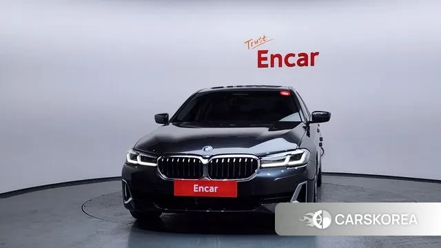 BMW 5 Series (G30) id 3453941 из Кореи 13