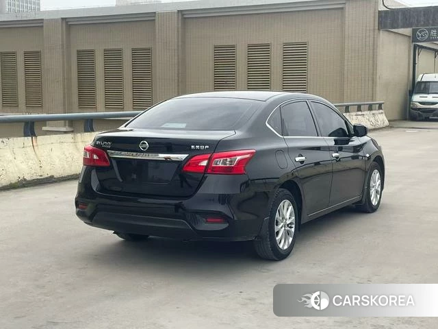 Nissan Sylphy 2023 Черный из Китая, фото 3