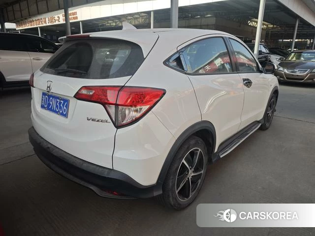 Honda Vezel 2021 Белый из Китая, фото 3