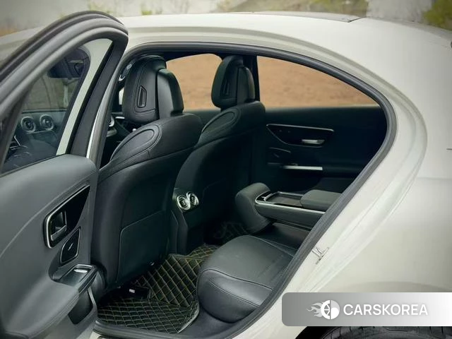 Mercedes-Benz C-class 2024 Белый из Китая, фото 3