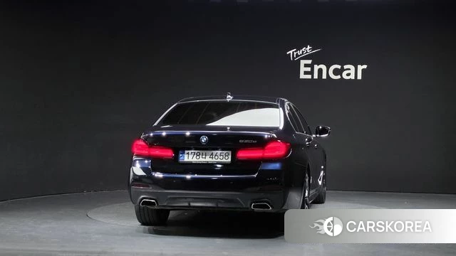 BMW 5 Series (G30) id 4997688 из Кореи 23