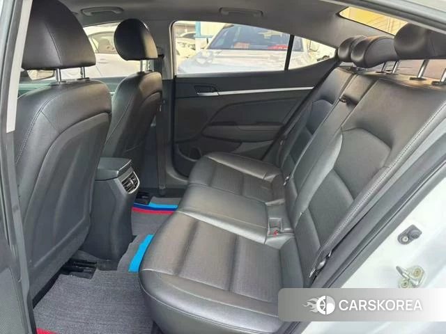 Hyundai Elantra 2021 Белый из Китая, фото 3