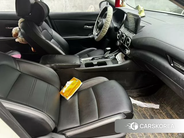 Nissan Sylphy 2022 Белый из Китая, фото 3