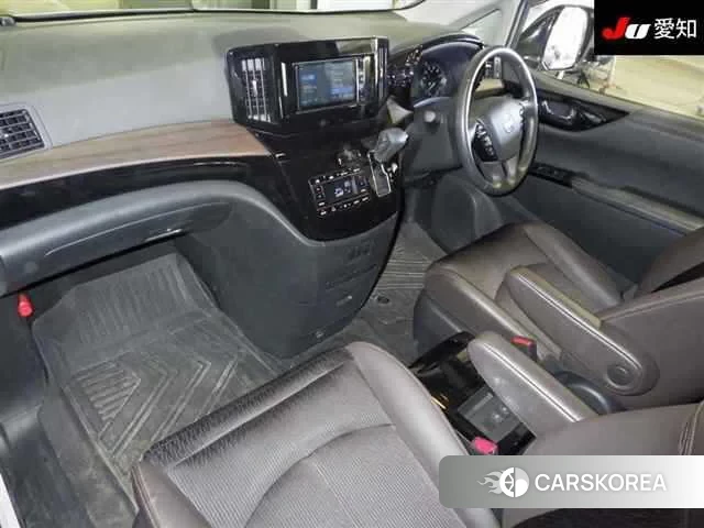 Nissan Elgrand 2021 из Японии, фото 3