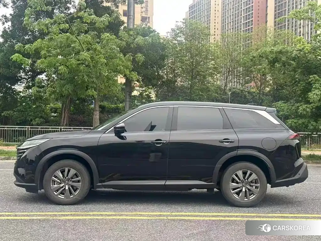 Nissan Pathfinder 2024 Черный из Китая, фото 3