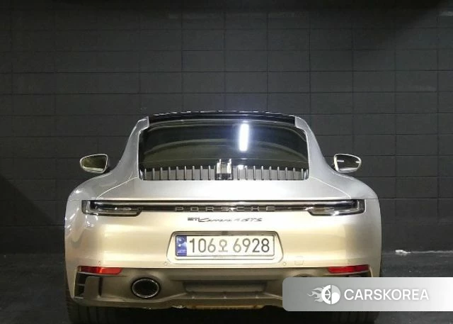 Porsche 911(992) id 4996489 из Кореи 13