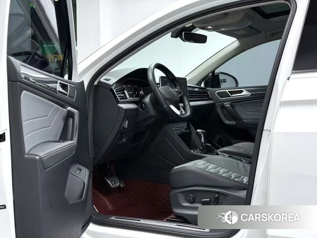 Volkswagen Tiguan X 2022 Белый из Китая, фото 4