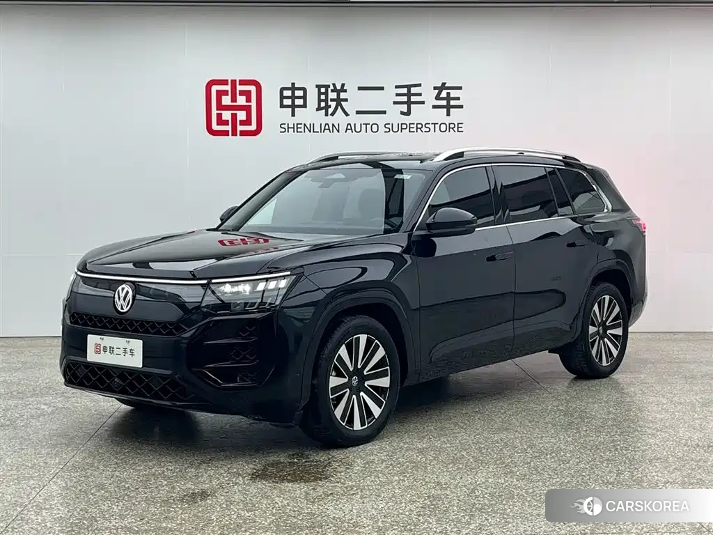 Volkswagen Touareg 2025 Черный из Китая, фото 4